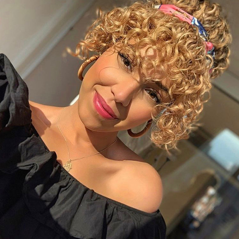 How to manage curly hair in the Summer