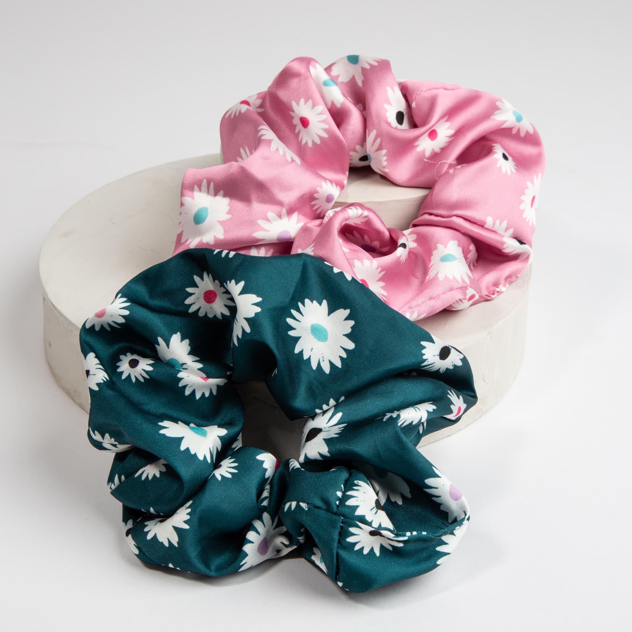 Only Curls Satin Scrunchies - Daisy Twin Pack - Only Curls